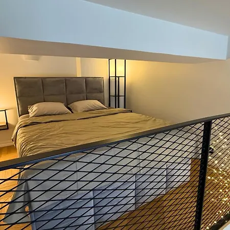 Loft With Gym, Cinema & Rooftop Terrace アパート *